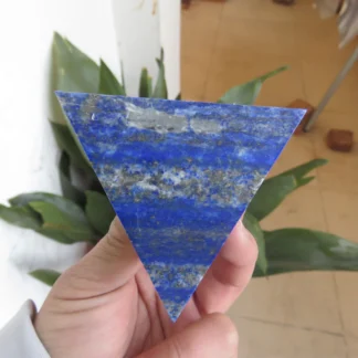 Natural Lapis Lazuli Tetrahedron, 4 Faces, 6 Edges, 7cm, 110g Handmade Pyramid, Reiki / Healing